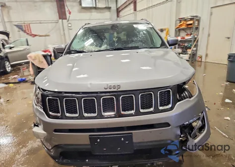 2020 Jeep Compass Latitude z USA, uszkodzony, nr VIN 3C4NJDBBXLT120484